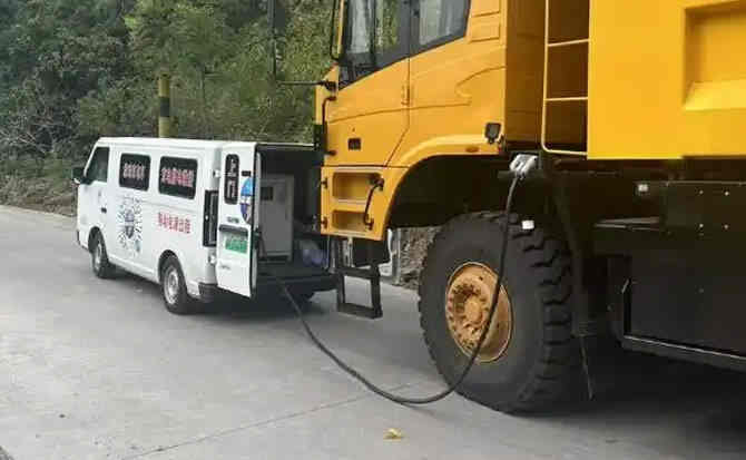 吉水新能源车充电搭电